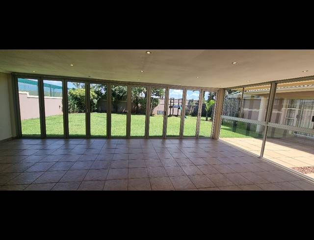 3 BEDROOM HOUSE FOR SALE IN SOMERSET PARK